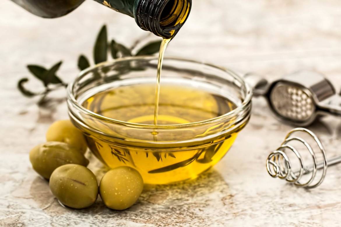 olive-oil-968657_1920-1.jpg