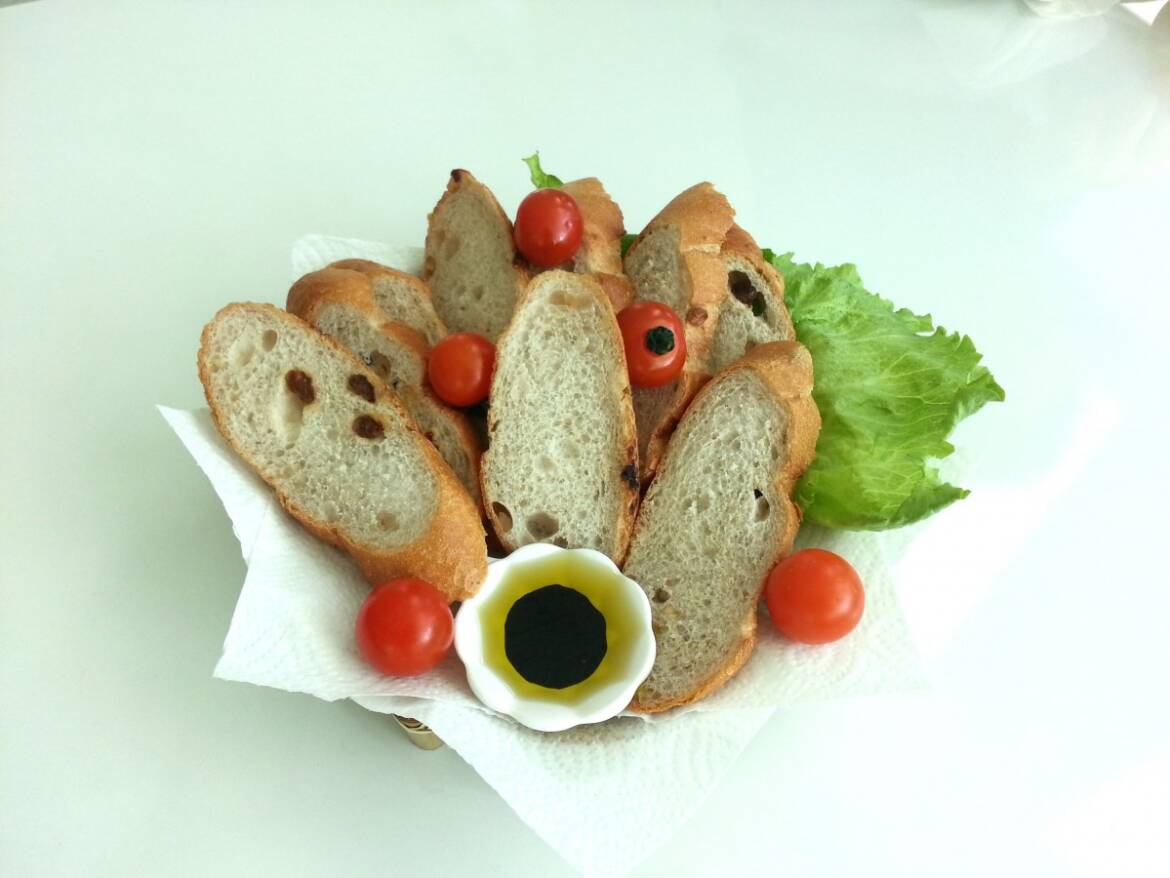 baguette_olive_oil_source_balsamic_sauce_balsamic_vinegar-1040921.jpg
